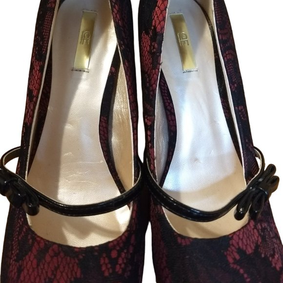 Cause & Effect Lace Satin High Heel Shoes, Size 8 - Picture 8 of 12